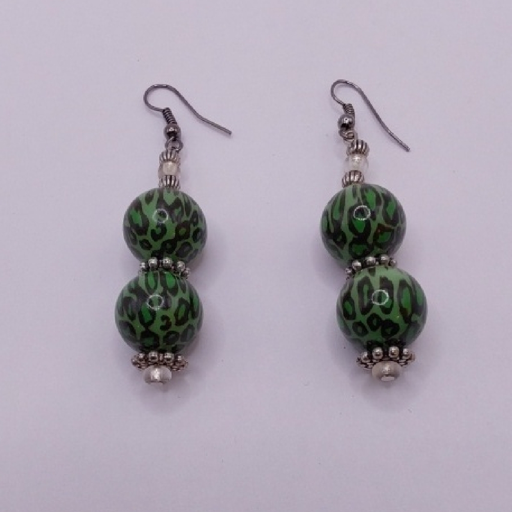 Elegant Green Leopard Pattern Earrings